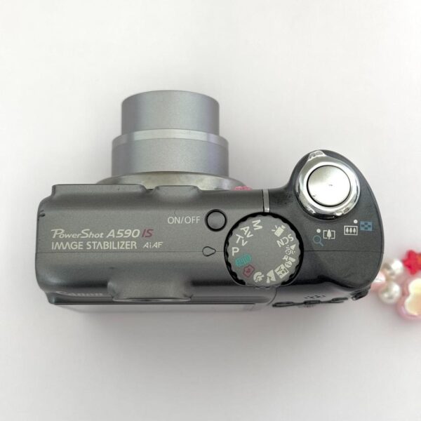 Canon Powershot A590 IS Digital Camera - Image 4