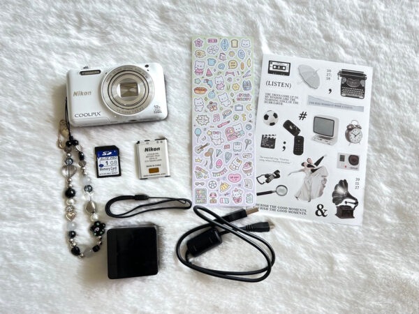 Nikon Coolpix S6600 digital camera flip screen - Image 8