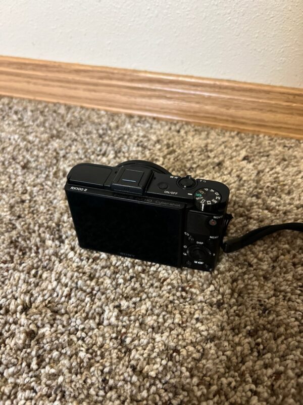 Sony RX100 II 20.2 MP Camera - Image 3