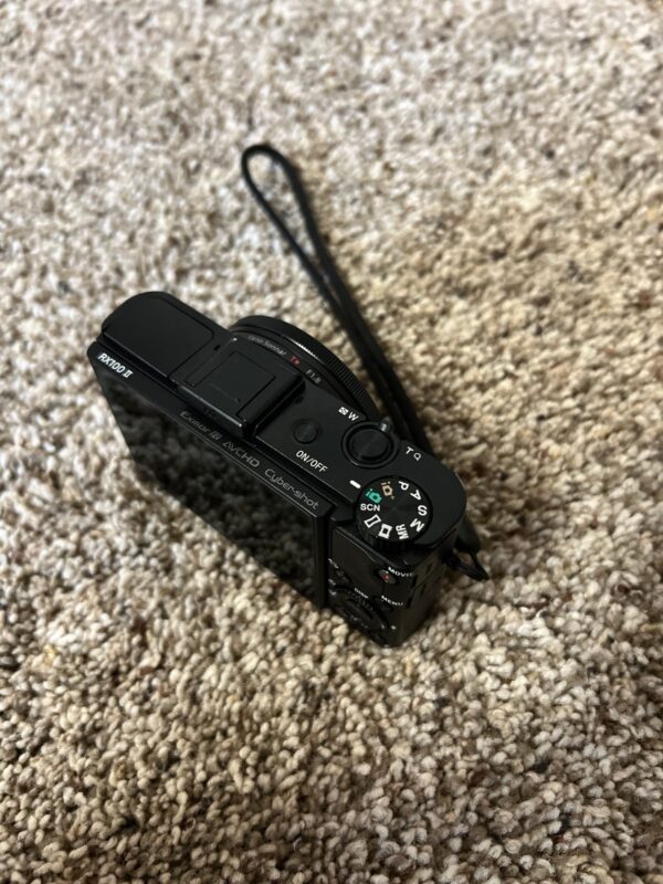 Sony RX100 II 20.2 MP Camera - Image 8