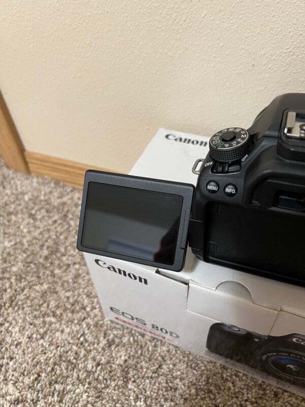 Canon EOS 80D Camera with EF-S 18-55mm Lens and Box - Image 6