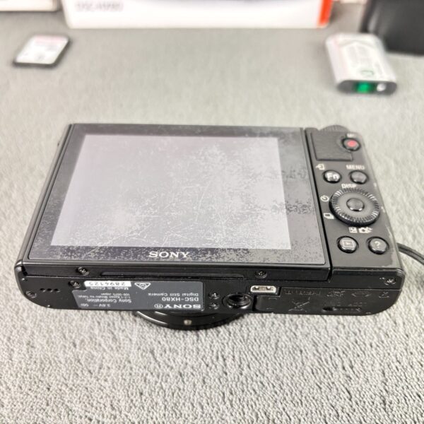 Sony Cyber-shot DSC-HX80 18.2 MP Digital Compact Camera Boxed Set Black - Image 14