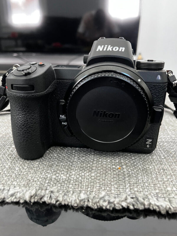 Nikon Z6 (package)