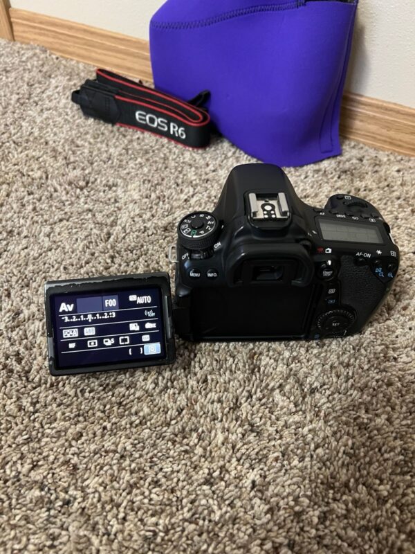 Canon EOS 70D 20.2MP Digital SLR Camera (Body Only) - Image 6