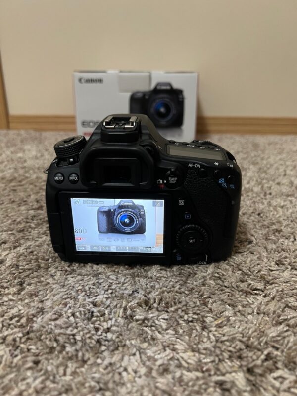 Canon EOS 80D Camera with EF-S 18-55mm Lens and Box - Image 7