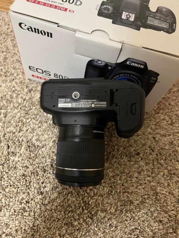 Canon EOS 80D Camera with EF-S 18-55mm Lens and Box - Image 9