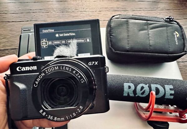 Canon PowerShot G7 X Mark II - 20.1MP Digital Camera