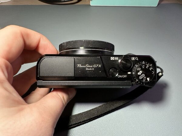 Canon PowerShot G7 X Mark II - 20.1MP Digital Camera (Vlogging Camera) - Image 3