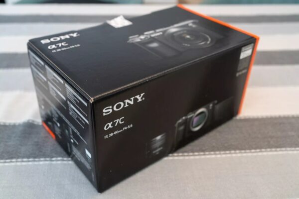 Sony Alpha 7C 24,4MP Spiegellose Systemkamera - Silber (Kit mit SEL 28-60mm - Image 5