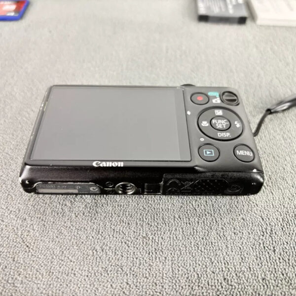 Canon IXUS 220 HS / PowerShot ELPH 300 HS 12.1MP Digital Compact Camera Kit- - Image 13