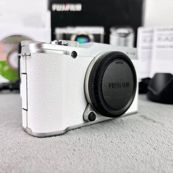 Fujifilm X-A2 Digital Camera 16-50mm Lens Kit  Boxed Set w/Charger & Memory Card - Image 4