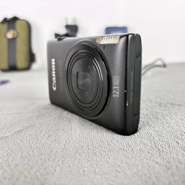 Canon IXUS 220 HS / PowerShot ELPH 300 HS 12.1MP Digital Compact Camera Kit- - Image 10