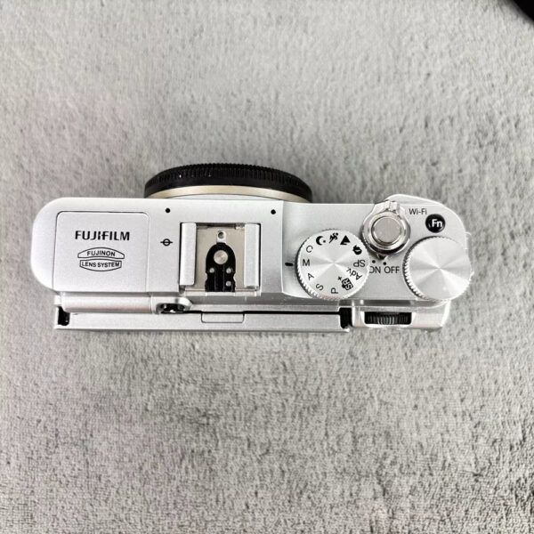 Fujifilm X-A2 Digital Camera 16-50mm Lens Kit  Boxed Set w/Charger & Memory Card - Image 11