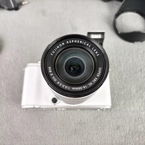 Fujifilm X-A2 Digital Camera 16-50mm Lens Kit  Boxed Set w/Charger & Memory Card - Image 20
