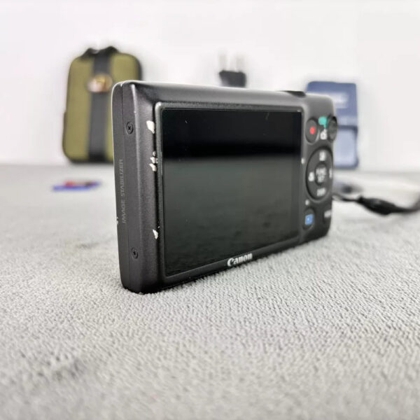 Canon IXUS 220 HS / PowerShot ELPH 300 HS 12.1MP Digital Compact Camera Kit- - Image 8