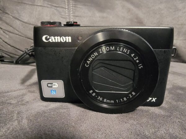 Canon PowerShot G7X Mark I Digital Camera Black - Image 3