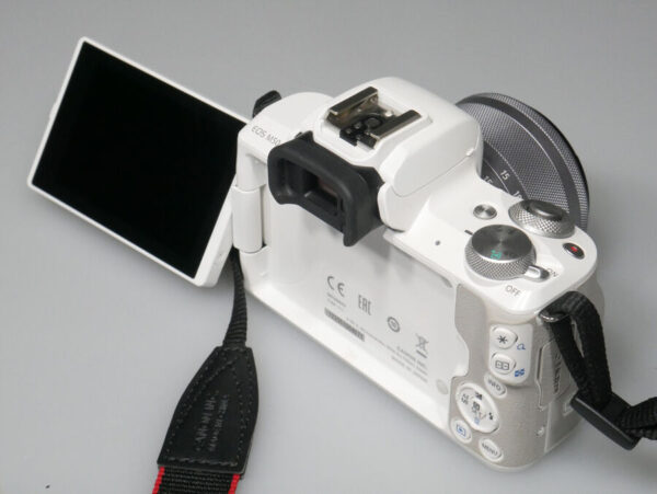 WHITE CANON EOS M50 II 24.1 MP Mirrorless Camera W/EF-M 15-45mm IS *MINT* - Image 4