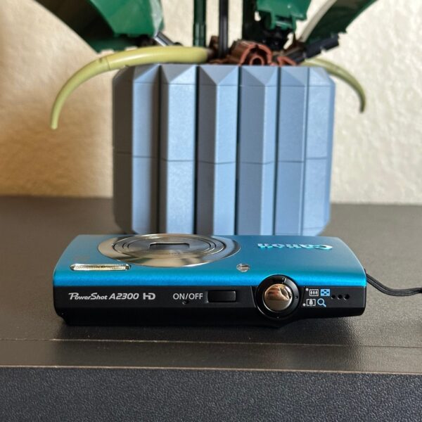 Canon PowerShot A2300 Digital Camera 16MP Compact Point & Shoot Zoom Lens - Image 7
