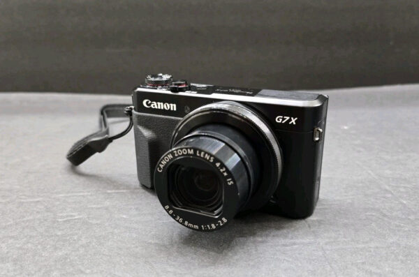 Canon - PowerShot G7 X Mark II 20.1-Megapixel Digital Video Camera - Black - Image 2