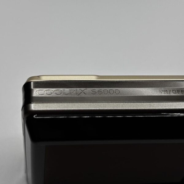 Nikon Coolpix S6000 (Gold) - Image 3