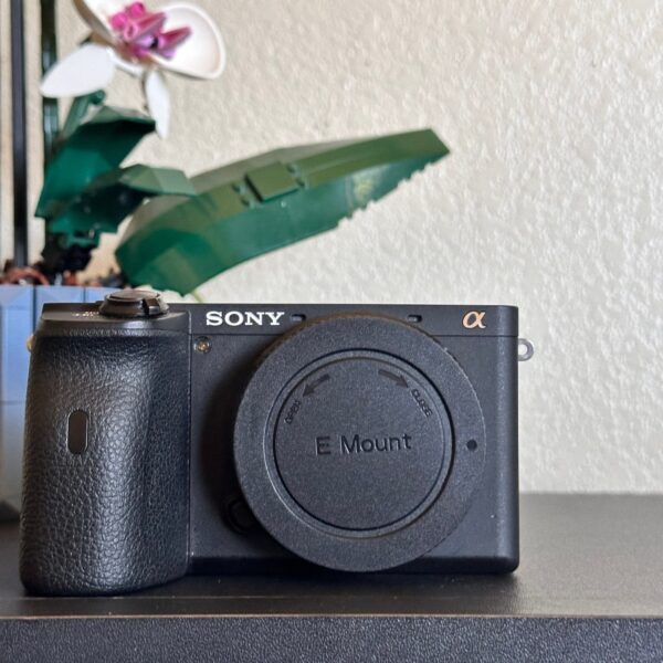 Sony Alpha A6600 Mirrorless Digital Camera Body Black 24.2MP 4K Video APS-C - Image 3