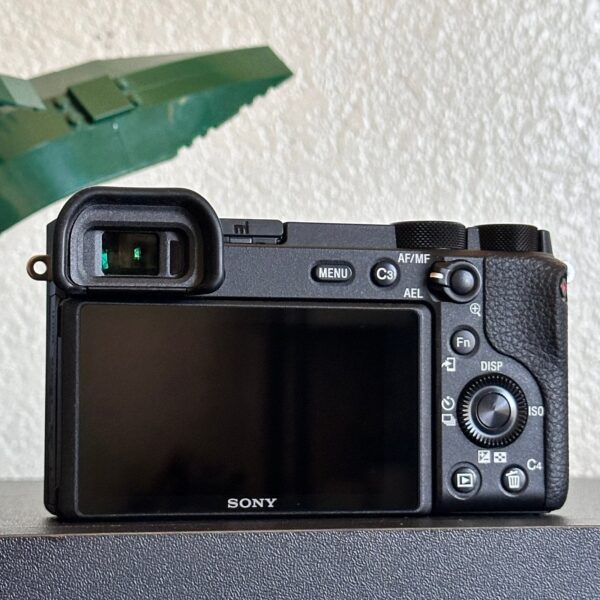 Sony Alpha A6600 Mirrorless Digital Camera Body Black 24.2MP 4K Video APS-C - Image 9