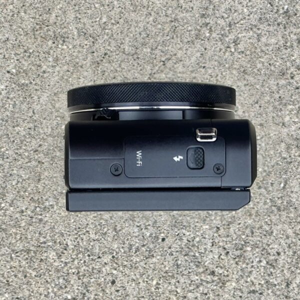 Canon PowerShot G7 X Mark II Camera, 2 Chargers, 2 Batteries - Image 7