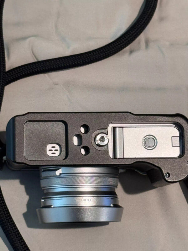 Fujifilm X100V Compact Camera - Silver Excellent Condition, Low Shutter Count - Image 5