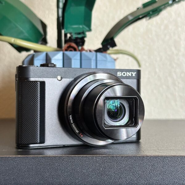 Sony Cyber-shot DSC-HX80 Digital Camera Black 18.2MP Vlogging Compact Camera - Image 4