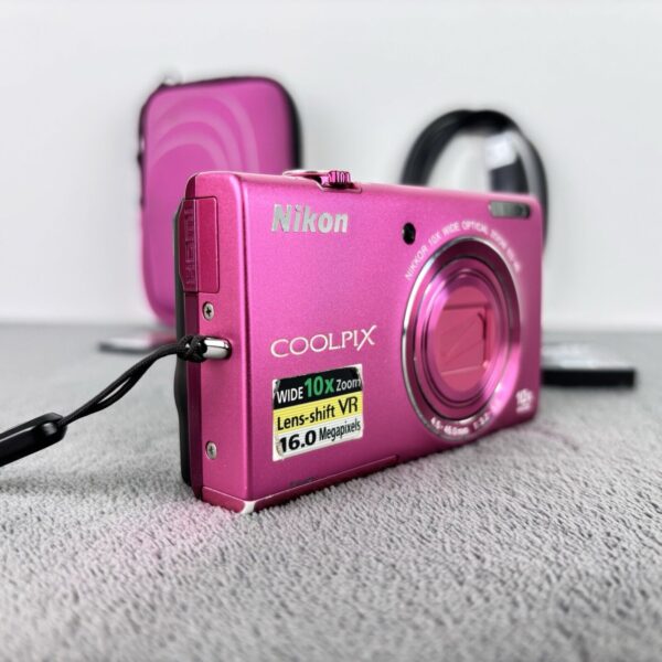 Nikon COOLPIX S6200 Pink 16.0 MP 10x Optical Zoom Digital Compact Camera Kit - Image 4