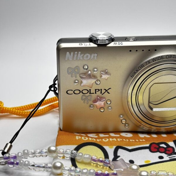 Nikon Coolpix S6000 (Gold)